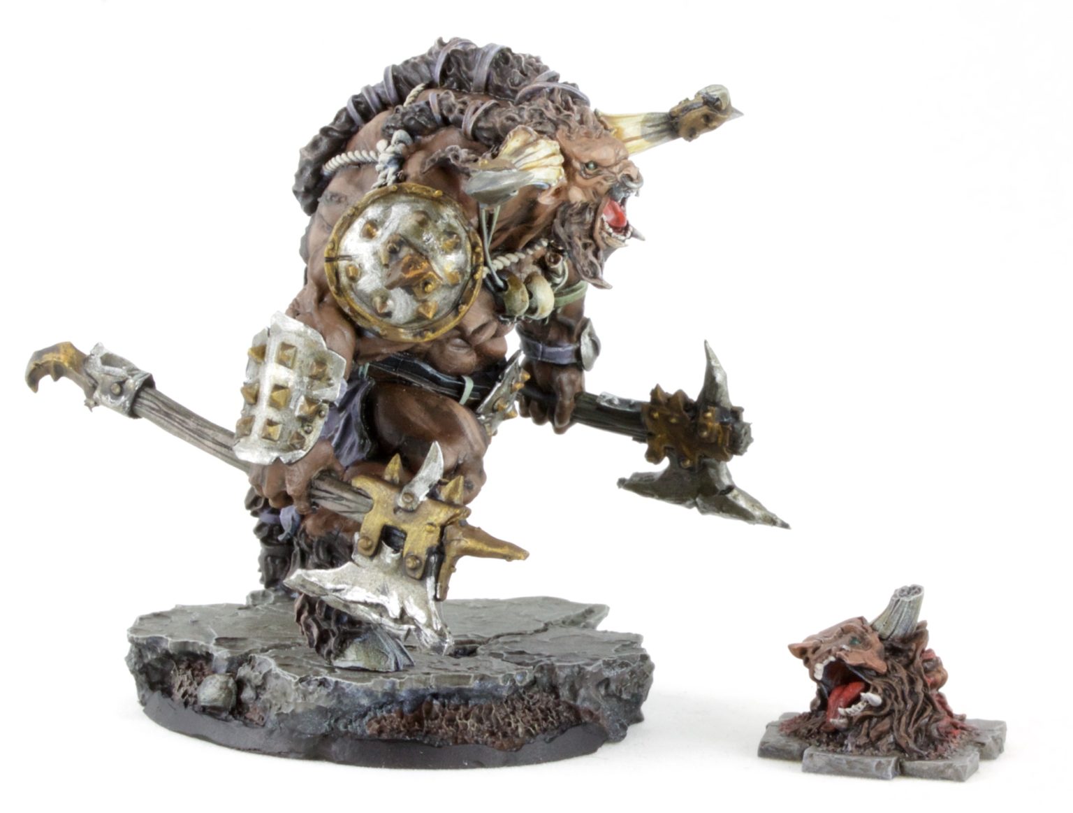 Zealot: Berserk Minotaur and Head - Painted Guys